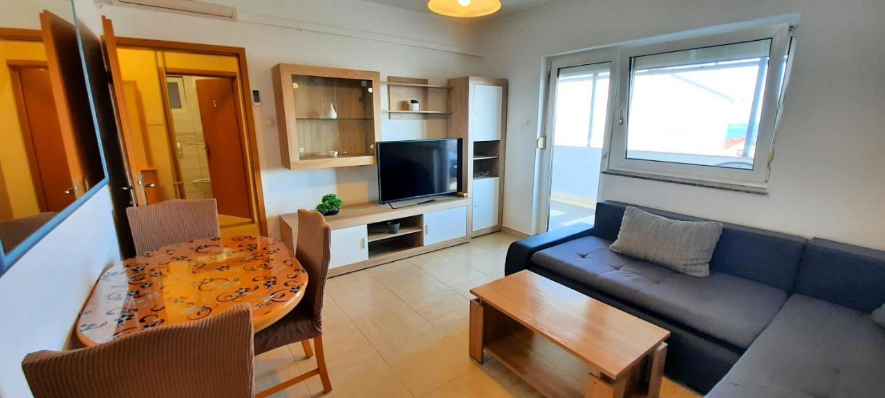 Apartment Miroslav Krk Town Eksteriør bilde
